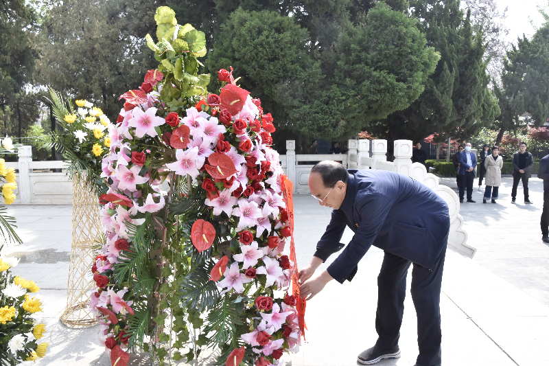 乐动网站网页版-乐动online(中国)
党委赴兰考开展党史学习教育主题实践活动