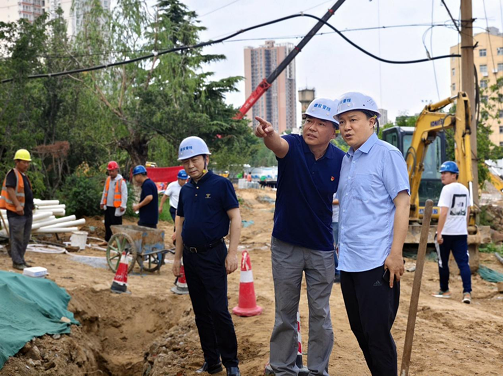 乐动网站网页版-乐动online(中国)
副总经理张岩到郑州建投通讯管线有限公司开展安全生产检查